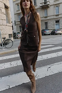 GILET EFFET DAIM POCHES