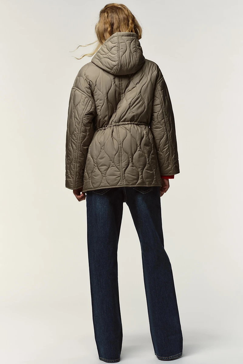 VESTE REMBOURRÉE À CAPUCHE DÉPERLANTE