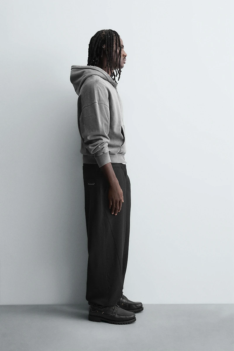 RELAXED FIT TEXTURED PANTS