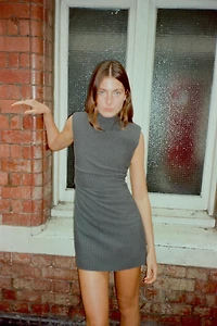 SHORT DRESS WITH SHOULDER PADS