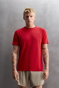 SEAMLESS TECHNICAL T-SHIRT