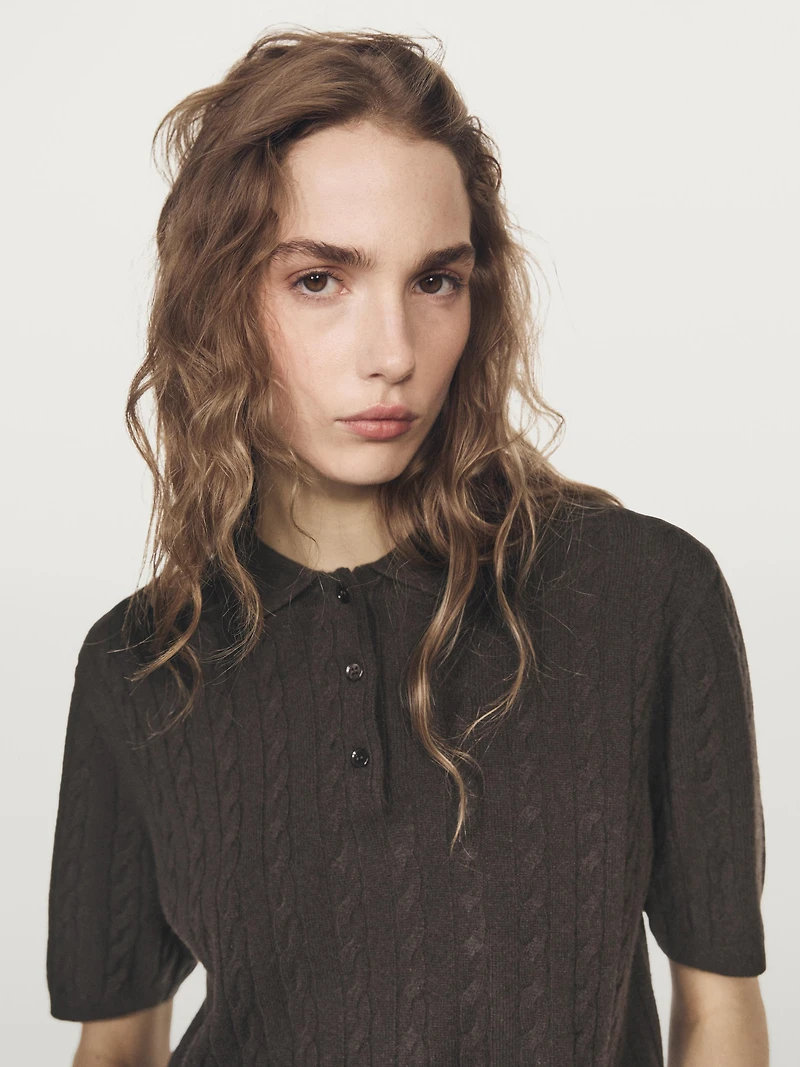 Short sleeve cable-knit polo shirt