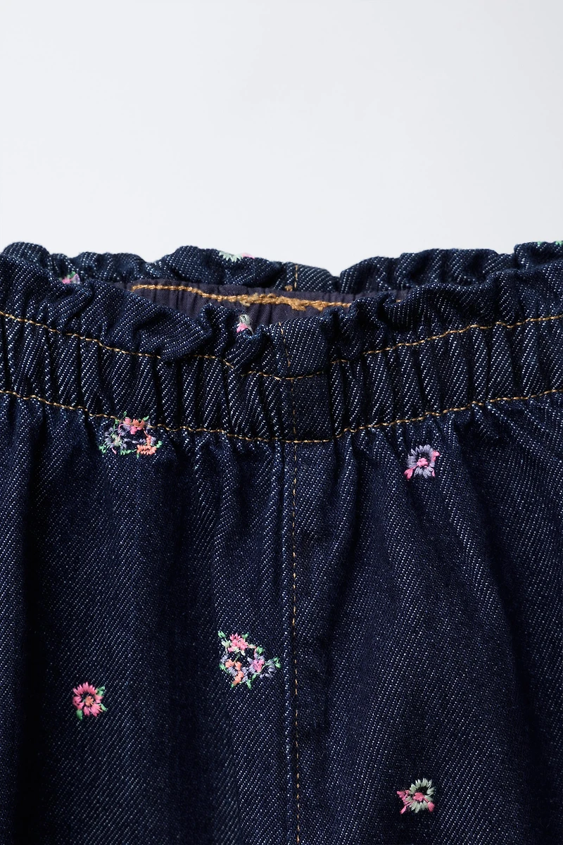 EMBROIDERED FLORAL BALLOON JEANS