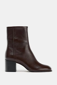 LEATHER BLOCK HEEL ANKLE BOOTS