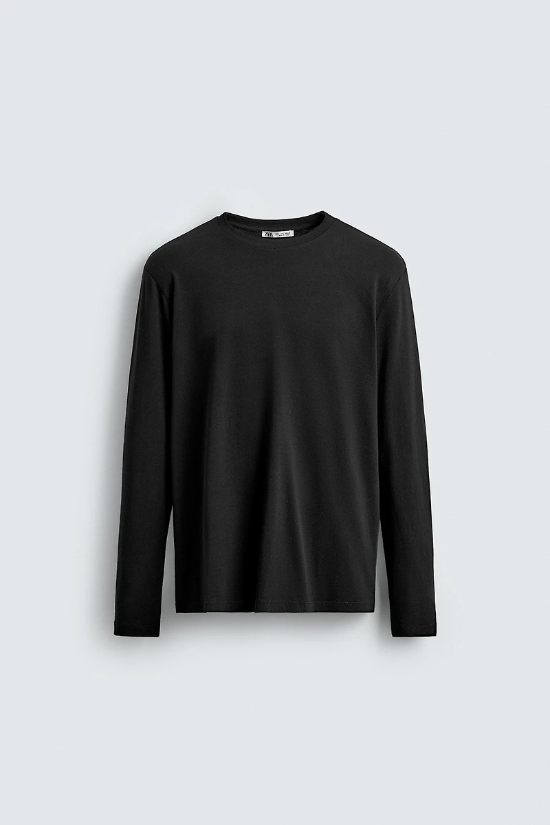 BASIC SLIM FIT T-SHIRT