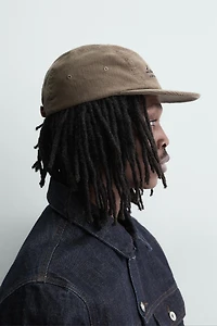 FLAT BRIM CORDUROY CAP