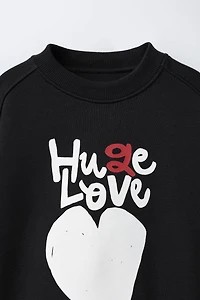 HEART SWEATSHIRT