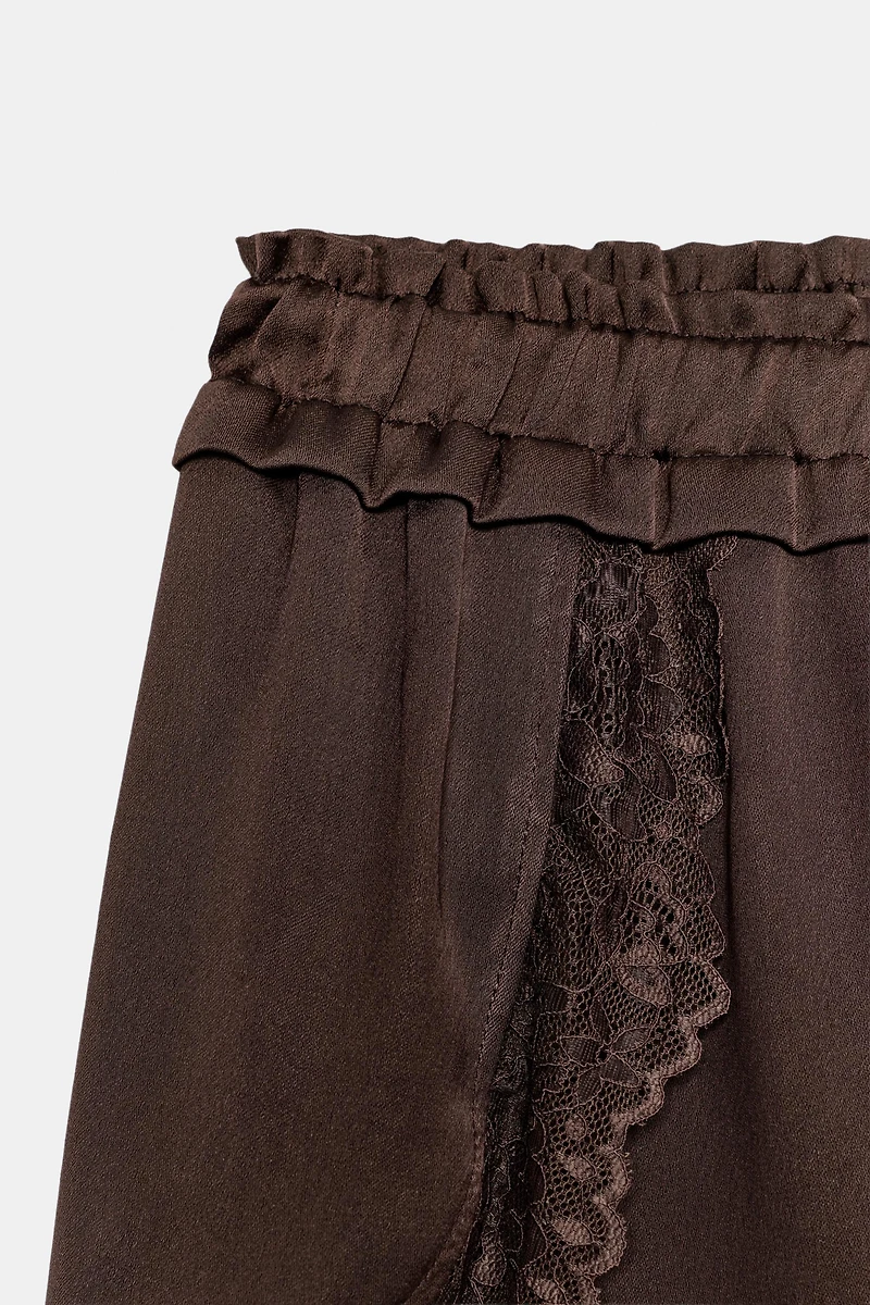 LACE TRIM SHORTS
