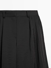 Flowing wide-leg trousers with darts