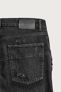 SEAMED FLARE FIT JEANS