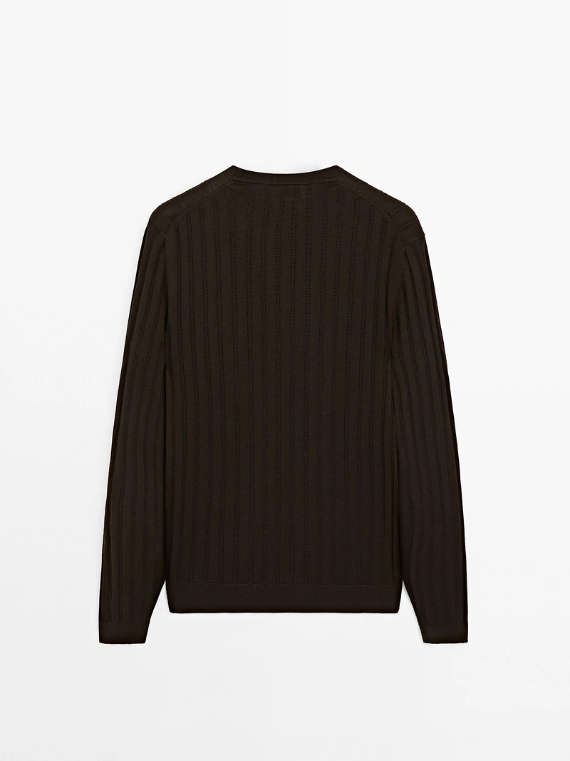 Textured round neck sweater