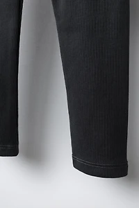 LABEL DETAIL RIBBED LEGGINGS