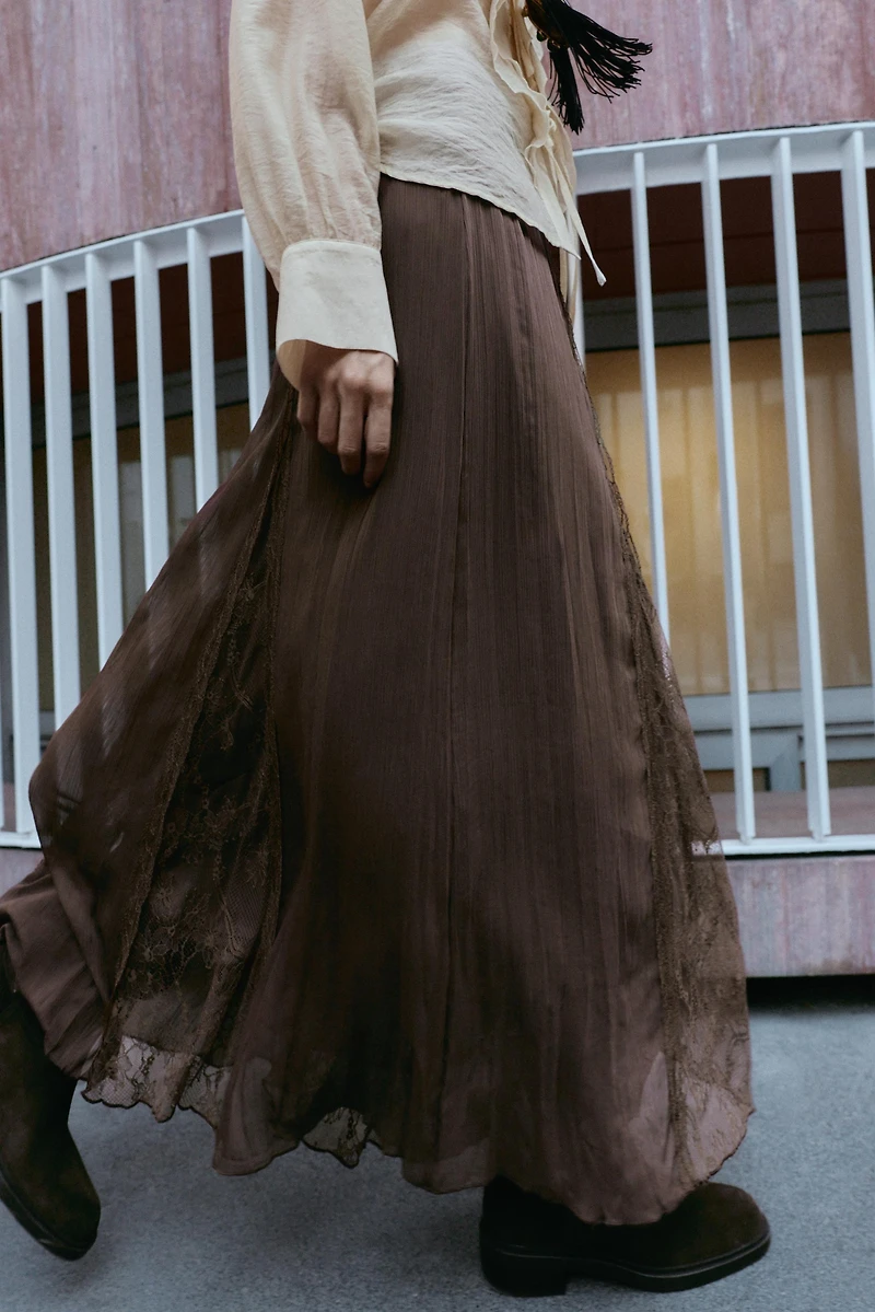 LACE GODET SKIRT