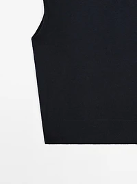 Veste sans manches courte laine à col en V