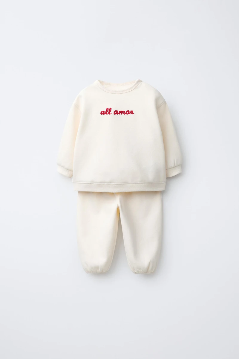 EMBROIDERED TEXT SWEATSHIRT AND PANTS SET