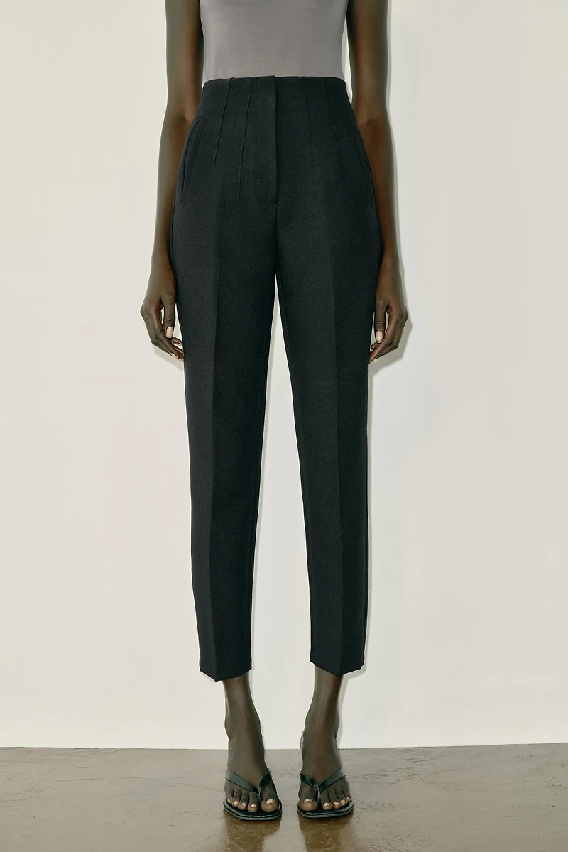 HIGH-WAISTED PANTS