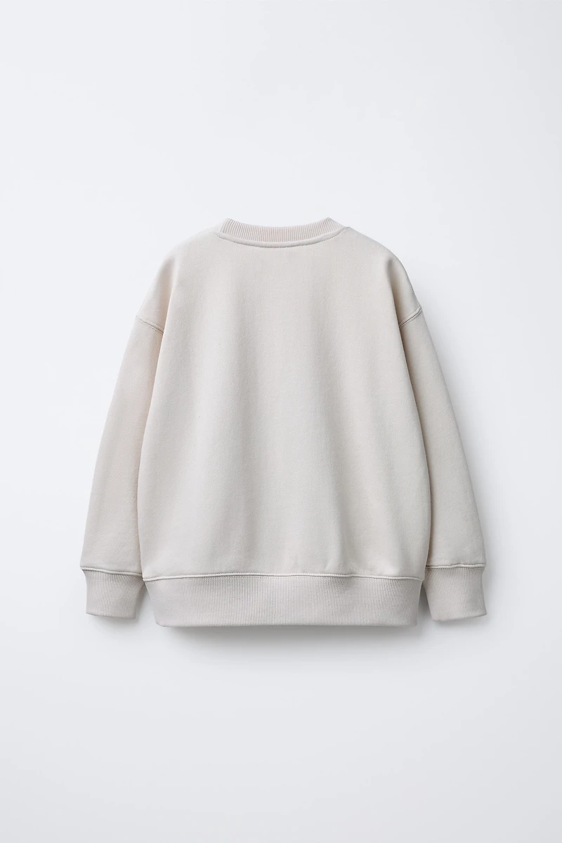 GRAFFITI PRINT SWEATSHIRT