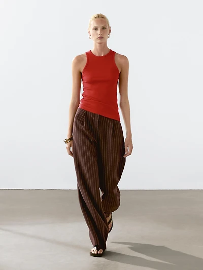 Ribbed halter top