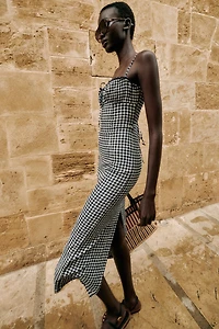 FITTED GINGHAM MIDI DRESS