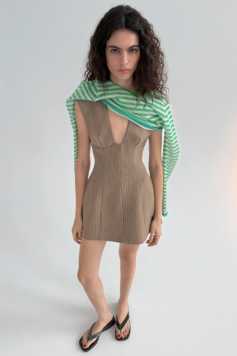ROBE COURTE À RAYURES