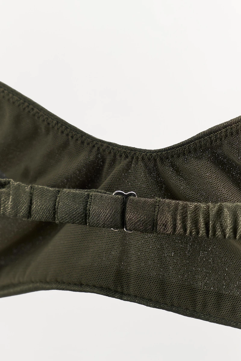 BRALETTE TEXTURÉ AVEC SOIE