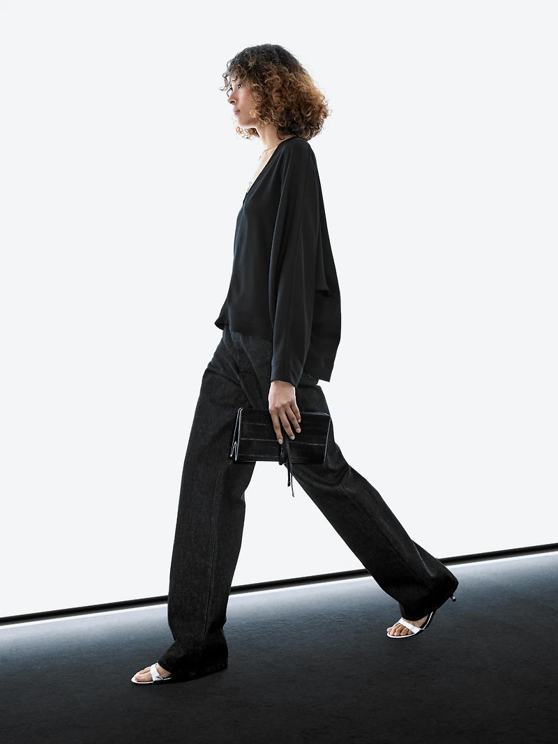 Flowing blouse with V-neckline