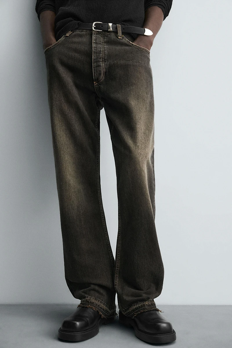 JEAN RELAXED FLARE FIT