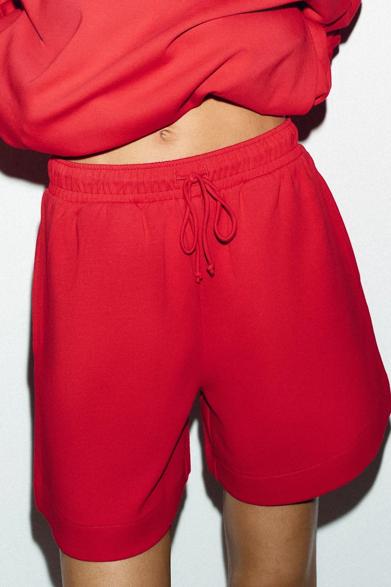 DRAWSTRING SHORTS