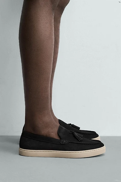 CASUAL LEATHER TASSEL LOAFERS