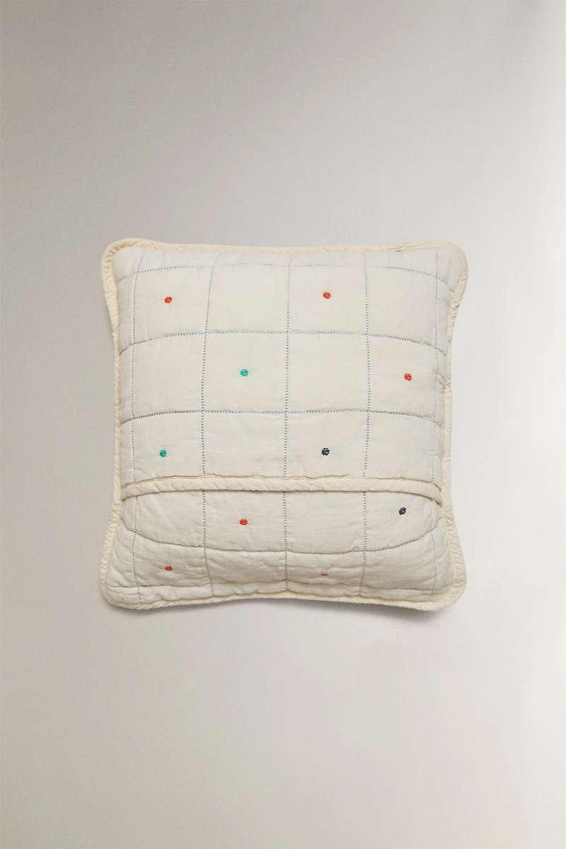 HOUSSE DE COUSSIN CARREAUX ET POIS
