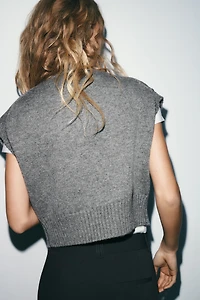LINED BUTTON KNIT VEST