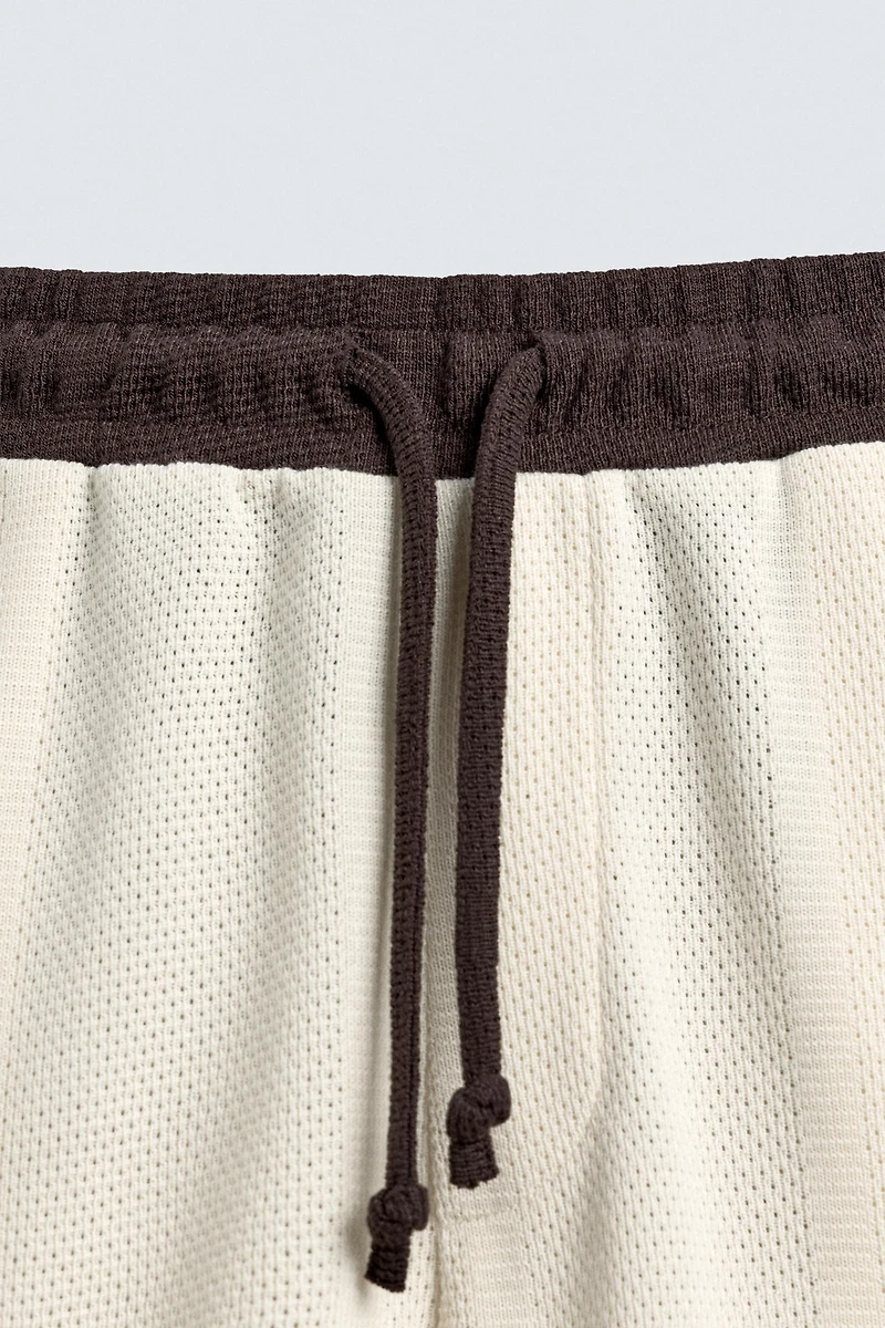 RETRO CONTRAST SOCCER SHORTS