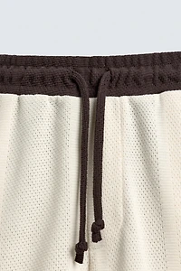 RETRO CONTRAST SOCCER SHORTS
