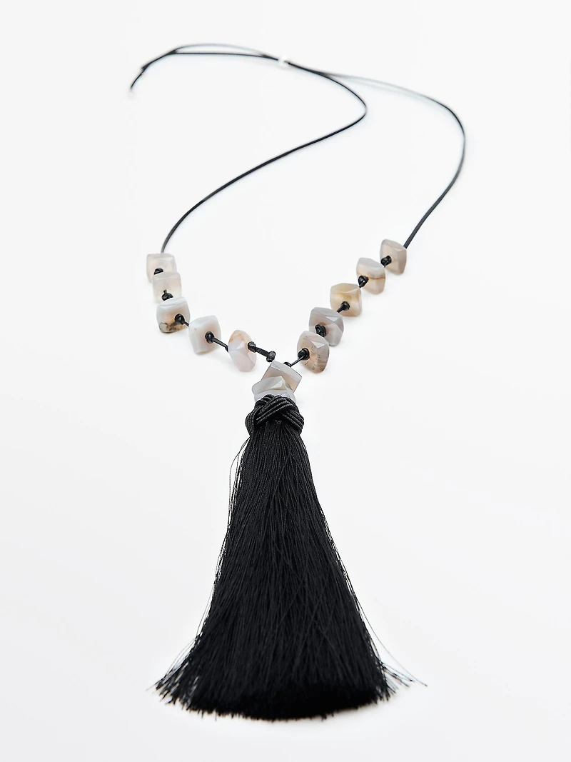 Collier pierres et houppe