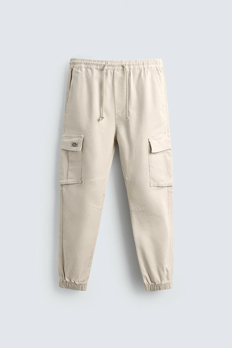 SLIM FIT CARGO PANTS