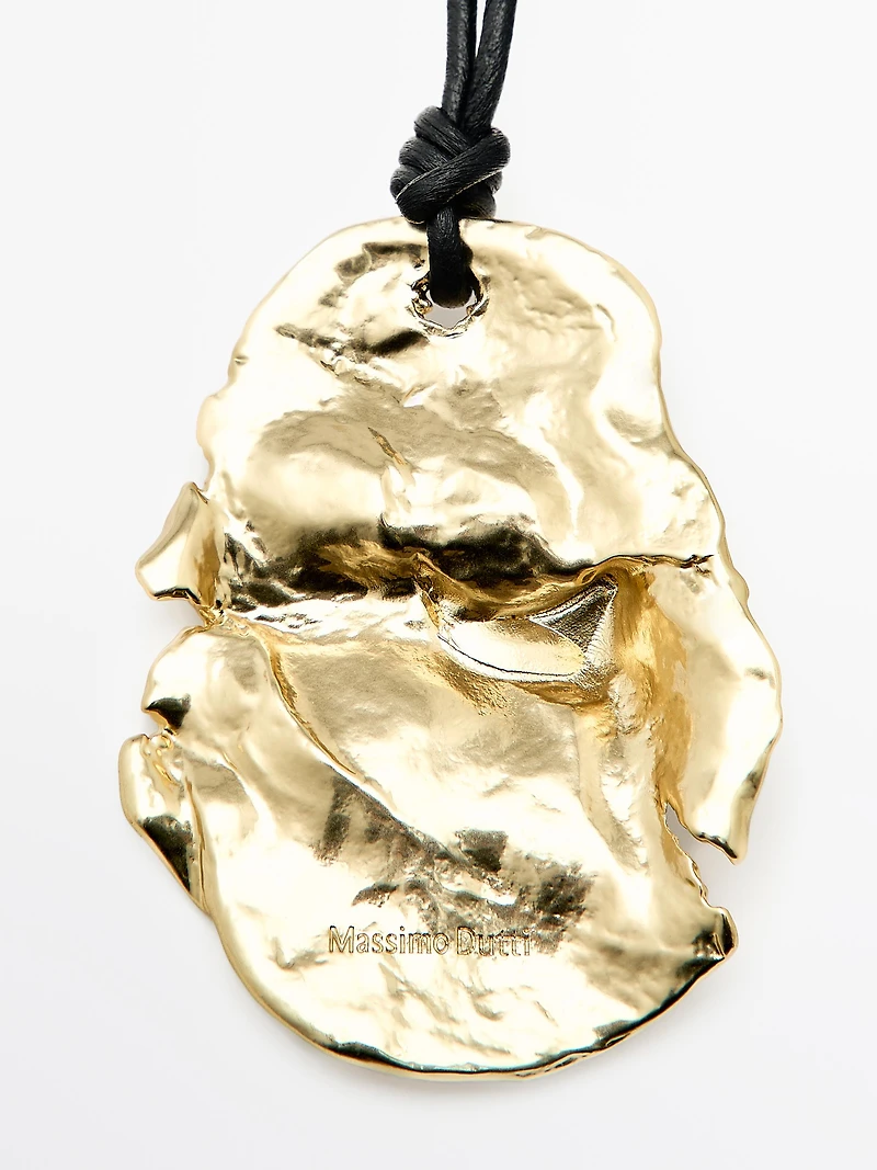 Collier pendentif fossile cordon en cuir