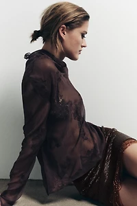 SEMI-SHEER SHIRT WITH FLORAL EMBROIDERY