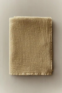 WAFFLE-KNIT TEXTURED BATH TOWEL