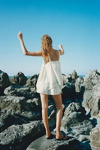 FLORAL PRINT ASYMMETRIC LINEN TOP