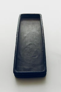CERAMIC TRAY WITH RECTANGULAR EDGES