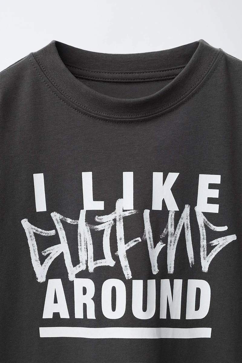 GRAFFITI PRINT T-SHIRT