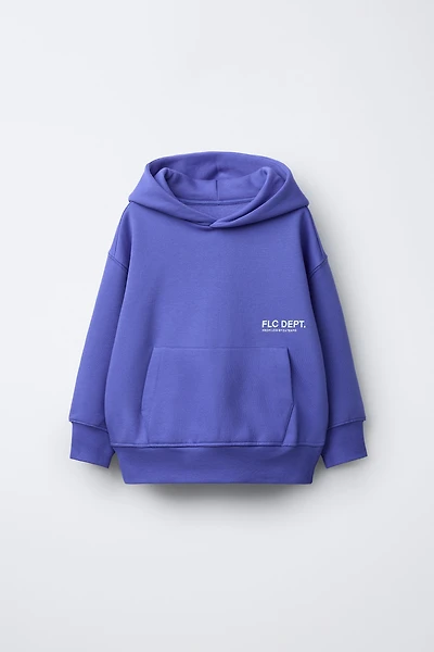 SWEAT À CAPUCHE AVEC INSCRIPTION