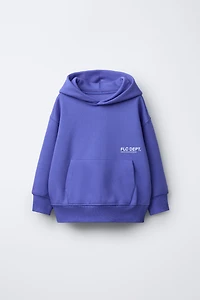 SWEAT À CAPUCHE AVEC INSCRIPTION