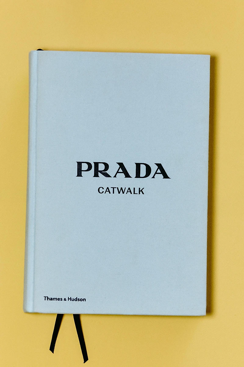 PRADA CATWALK BOOK (ENGLISH)