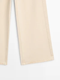 Low-rise wide-leg jeans