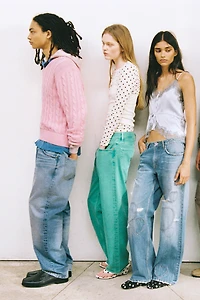 MID-RISE TRF BOYFRIEND JEANS WITH HEARTS