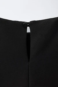 ROBE À NŒUDS CONTRASTANTS