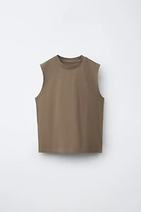 PLAIN SLEEVELESS T-SHIRT