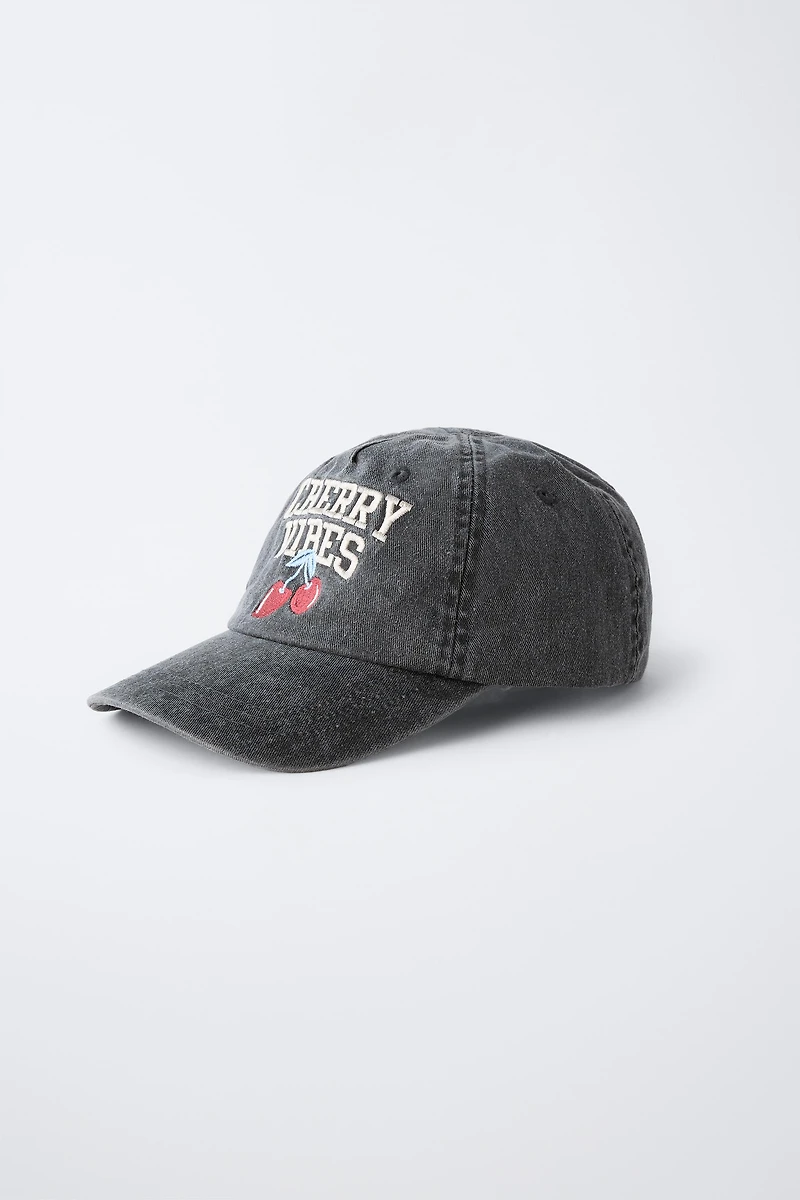WASHED EFFECT CAP WITH CHERRY EMBROIDERY