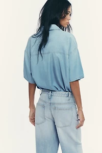 CHEMISE COURTE EN JEAN TRF